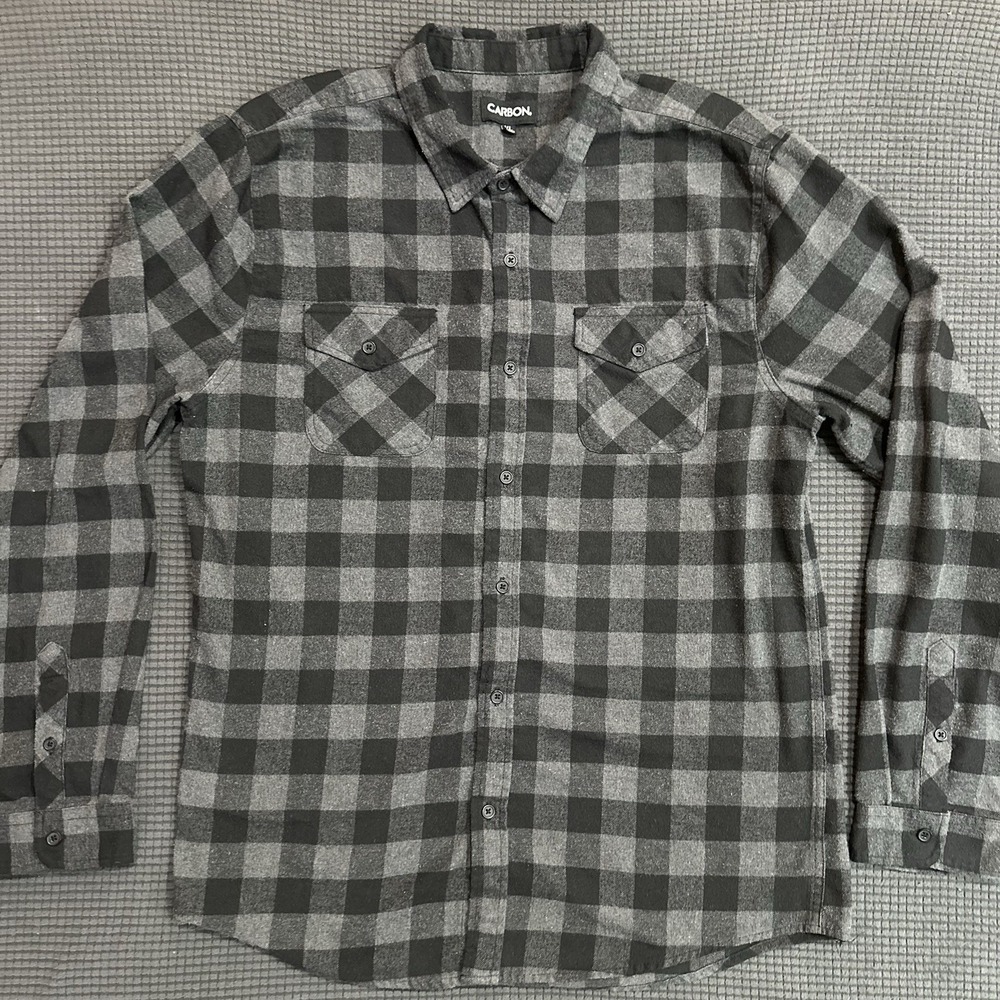 Rue 21 Carbon Men's Flannel Gray Plaid Button-Up Shirt X-large